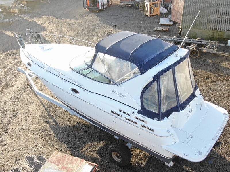 Cruisers Yachts 3075 Rogue Diesel 