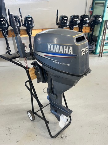 Yamaha 25hk 4 takt.