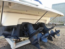 Cruisers Yachts 3075 Rogue Diesel 
