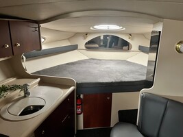 Cruisers Yachts 3075 Rogue Diesel 